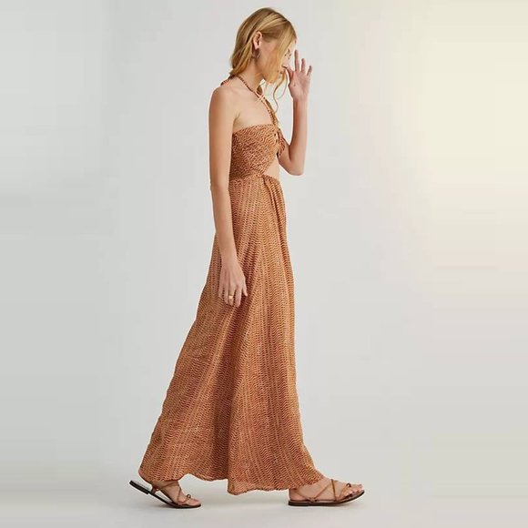 Faithfull the Brand | La Costa Maxi Dress Vadella Print in Cocoa - Picture 4 of 10